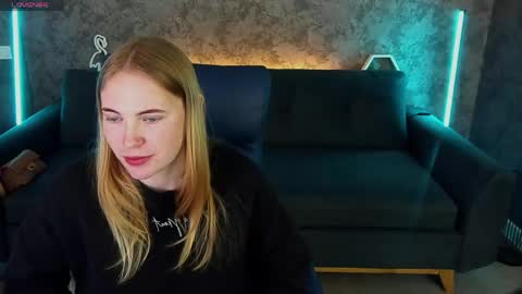 nikkyreyyy online show from 15, 5, 2026