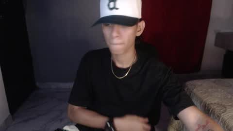 Snapshot of niklaus_wolf chatting on 22, 9, 2025 niklaus_wolf online show from 22, 9, 2025