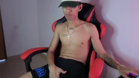 niklaus_wolf online show from 21, 4, 2026