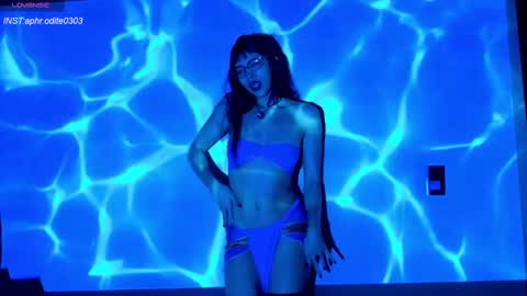 Nicole cam online show from 3, 10, 2025