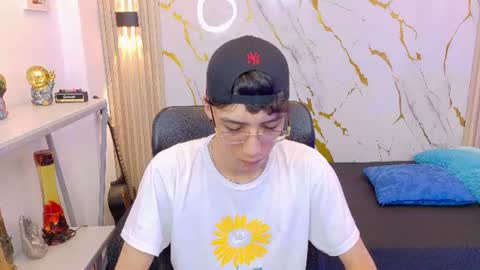    online show from 25, 6, 2026