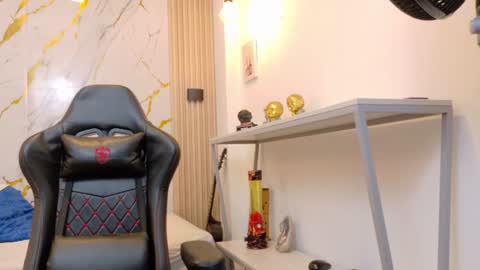    online show from 4, 7, 2026