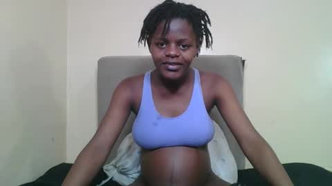 Snapshot of nikymina2 chatting on 25, 4, 2026 nikymina2 online show from 25, 4, 2026