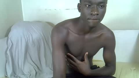 Snapshot of nileboys chatting on 27, 11, 2025 Niles online show from 27, 11, 2025