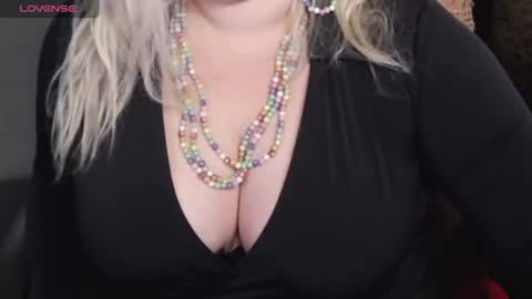 Blonde Nimpho online show from 26, 6, 2026