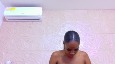nina_bae_ online show from 19, 4, 2026