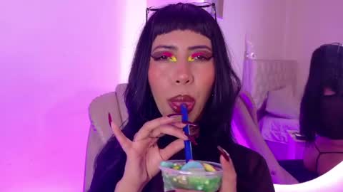 Nina Fox  online show from 19, 7, 2026