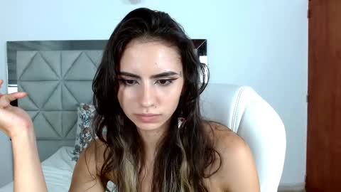 Snapshot of nina_pons chatting on 4, 12, 2024  Nina  online show from 4, 12, 2024