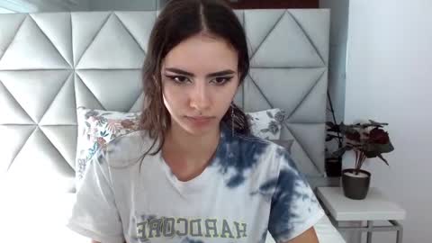 Snapshot of nina_pons chatting on 7, 12, 2024  Nina  online show from 7, 12, 2024