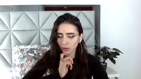 Snapshot of nina_pons chatting on 10, 12, 2024  Nina  online show from 10, 12, 2024