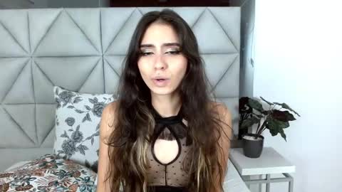 Snapshot of nina_pons chatting on 24, 12, 2024  Nina  online show from 24, 12, 2024