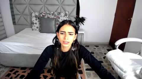 Snapshot of nina_pons chatting on 7, 2, 2025  Nina  online show from 7, 2, 2025