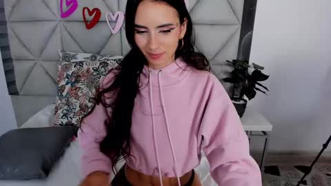 Snapshot of nina_pons chatting on 19, 2, 2025  Nina  online show from 19, 2, 2025