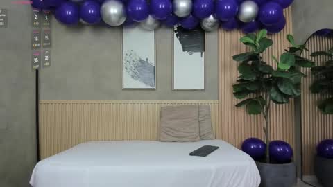 NINA online show from 13, 2, 2025