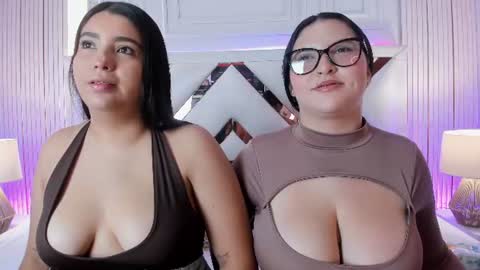 Snapshot of ninablooms01 chatting on 18, 7, 2026 Nina online show from 18, 7, 2026