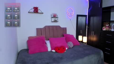 Nina online show from 10, 3, 2026