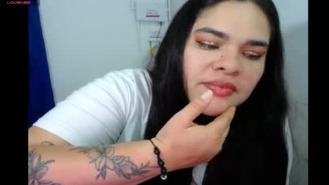 NinaFuentes online show from 22, 5, 2026