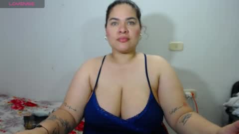 NinaFuentes online show from 28, 7, 2026