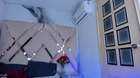 ninahtx online show from 16, 11, 2025