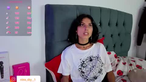 ninasky19 online show from 9, 11, 2025