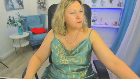Snapshot of ninastarle chatting on 13, 5, 2026 ninastarle online show from 13, 5, 2026