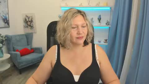 Snapshot of ninastarle chatting on 6, 6, 2026 ninastarle online show from 6, 6, 2026