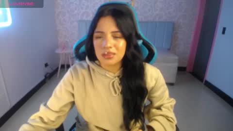 Snapshot of ninfa_ch chatting on 4, 2, 2025 Ninfa online show from 4, 2, 2025