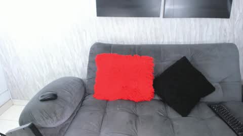 nini_beyker online show from 23, 11, 2025