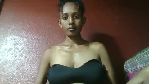 Snapshot of ninie246746 chatting on 8, 2, 2025 ninie246746 online show from 8, 2, 2025