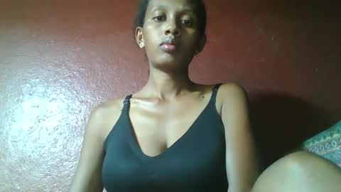 Snapshot of ninie246746 chatting on 27, 2, 2025 ninie246746 online show from 27, 2, 2025