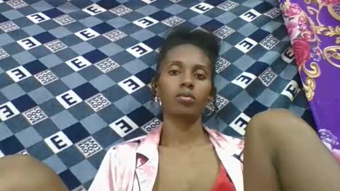 Snapshot of ninie246746 chatting on 3, 3, 2026 ninie246746 online show from 3, 3, 2026