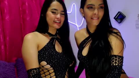 Snapshot of ninoska_14 chatting on 25, 12, 2024 Agatha love online show from 25, 12, 2024