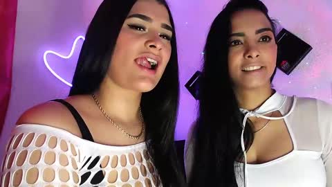 Snapshot of ninoska_14 chatting on 8, 3, 2025 Agatha love online show from 8, 3, 2025