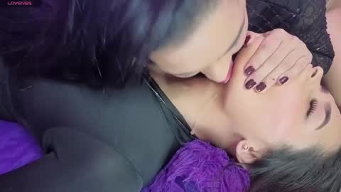 Snapshot of ninoska_14 chatting on 29, 4, 2026 Agatha love online show from 29, 4, 2026