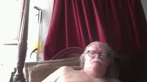 nipplechaser online show from 17, 4, 2026
