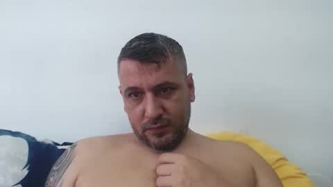 Snapshot of no_limit_couple3 chatting on 9, 11, 2025 no_limit_couple3 online show from 9, 11, 2025