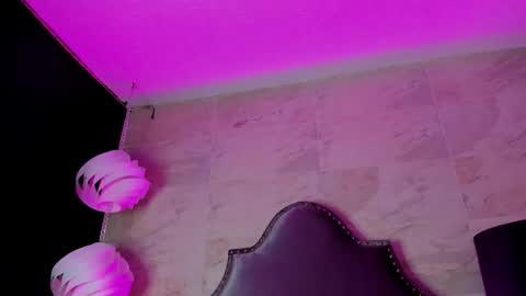 Zoe  online show from 7, 5, 2026