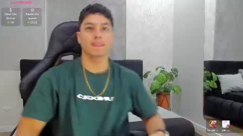 Snapshot of noah_clarkk chatting on 21, 6, 2026 Noah online show from 21, 6, 2026