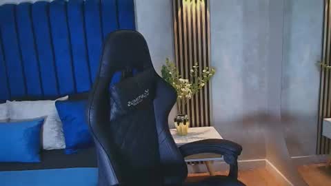 Snapshot of noah_clarkk chatting on 25, 6, 2026 Noah online show from 25, 6, 2026