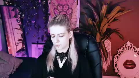 Snapshot of noah_elmer chatting on 24, 6, 2026 REAL name LiaDM are always open online show from 24, 6, 2026