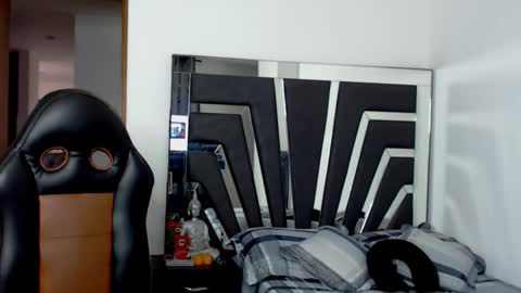 Snapshot of noah_harris01 chatting on 19, 12, 2024 Noah Harris01 online show from 19, 12, 2024