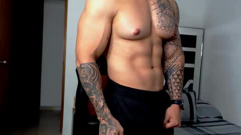 Snapshot of noah_harris01 chatting on 16, 2, 2025 Noah Harris01 online show from 16, 2, 2025