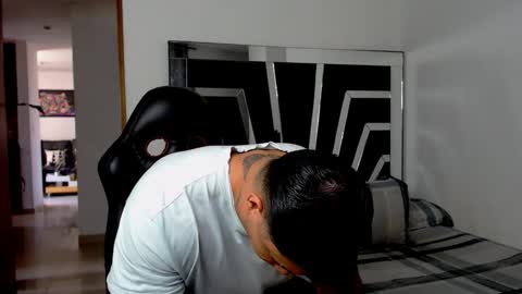 Snapshot of noah_harris01 chatting on 25, 10, 2025 Noah Harris01 online show from 25, 10, 2025