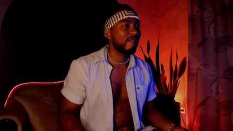 Snapshot of noah_jones__ chatting on 21, 12, 2024 Noah online show from 21, 12, 2024