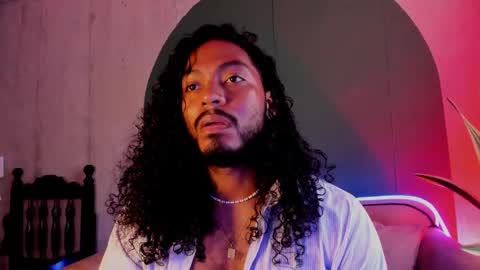 Snapshot of noah_jones__ chatting on 1, 2, 2025 Noah online show from 1, 2, 2025