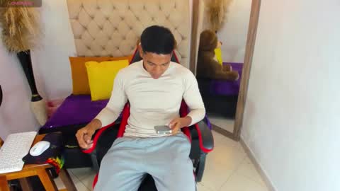 Snapshot of noah_sthone chatting on 16, 1, 2026 N O AH - S T H O N E online show from 16, 1, 2026