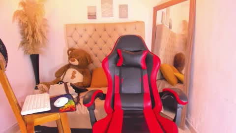 Snapshot of noah_sthone chatting on 14, 2, 2026 N O AH - S T H O N E online show from 14, 2, 2026