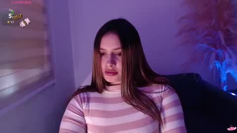 noah_white3 online show from 15, 10, 2025