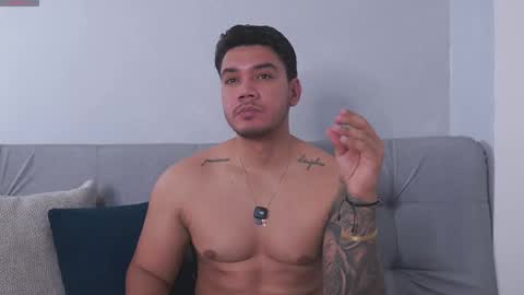 Snapshot of noahavery_ chatting on 4, 3, 2026 Noah Avery online show from 4, 3, 2026