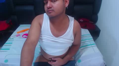 Snapshot of noahdeepthroatt chatting on 19, 3, 2026 noahdeepthroatt online show from 19, 3, 2026